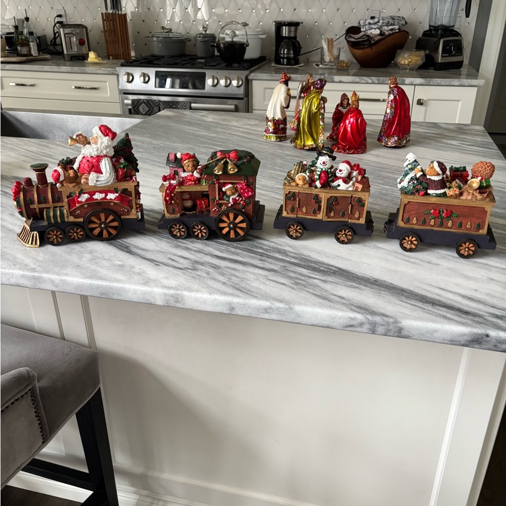 Christmas vintage four piece Santa train traditional and classic